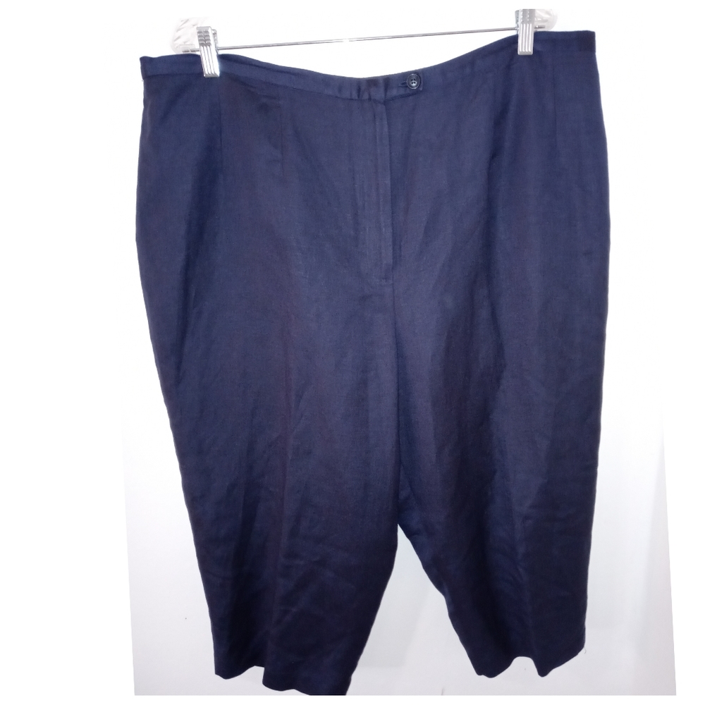 Soft Comfy Linen Blend Navy Blue Hi- Rise Capri Pants Size 20W by Harve Bernard•